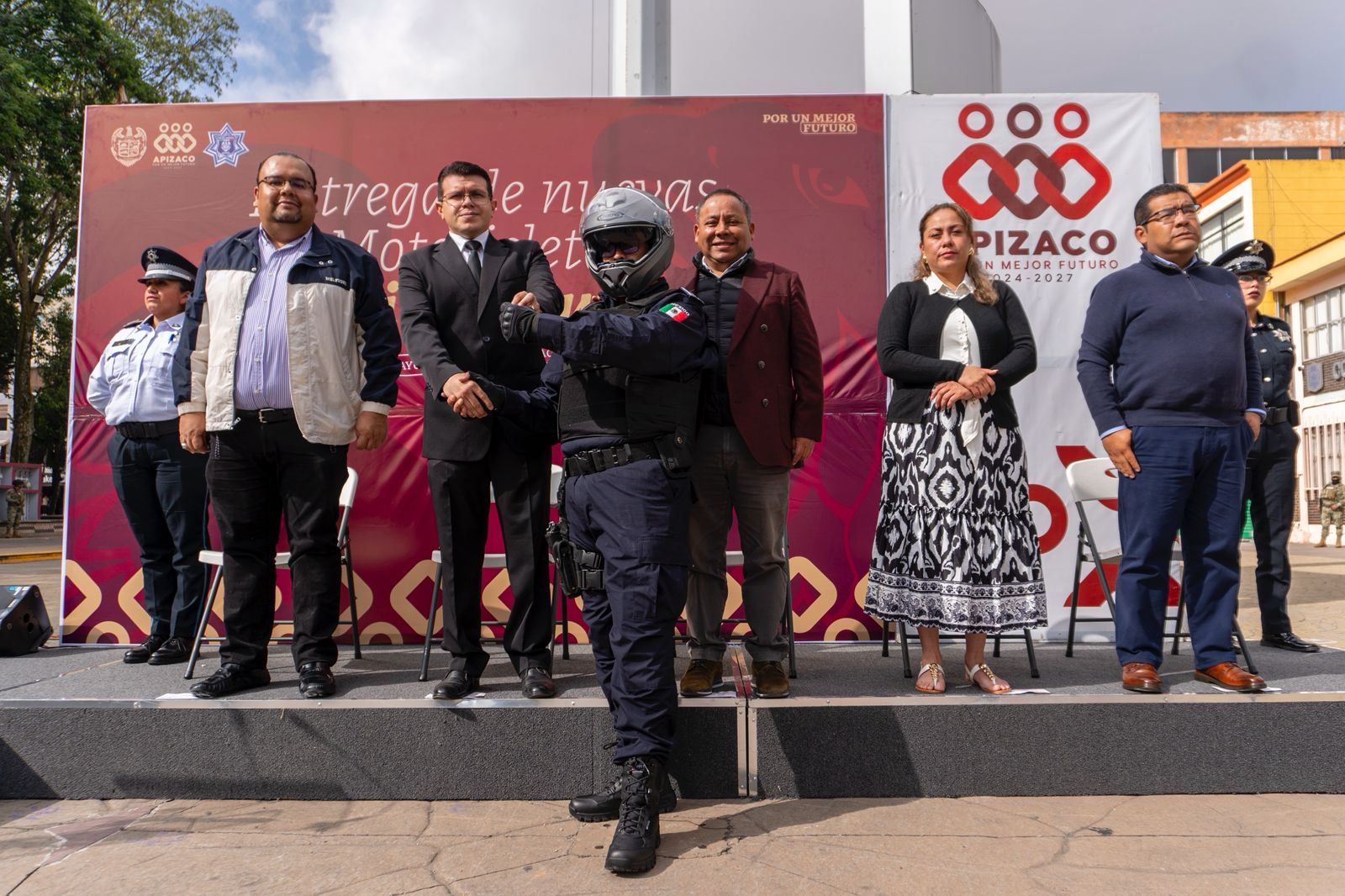 Fortalece Javier Rivera Bonilla la seguridad en Apizaco con ocho nuevas motocicletas para la Policía Municipal